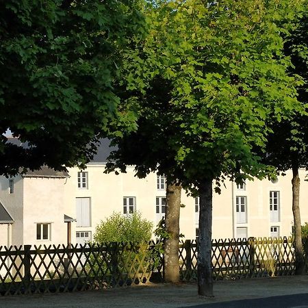 Gite Des Grands Moulins De Bauge Екстер'єр фото