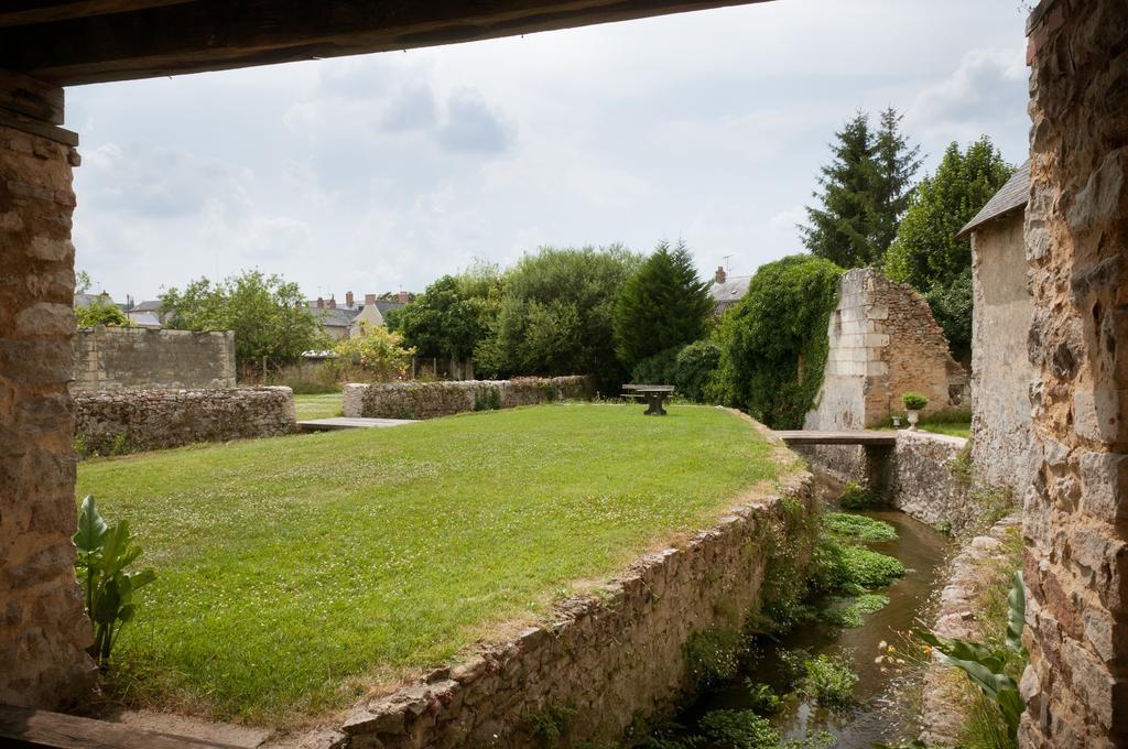 Gite Des Grands Moulins De Bauge Екстер'єр фото